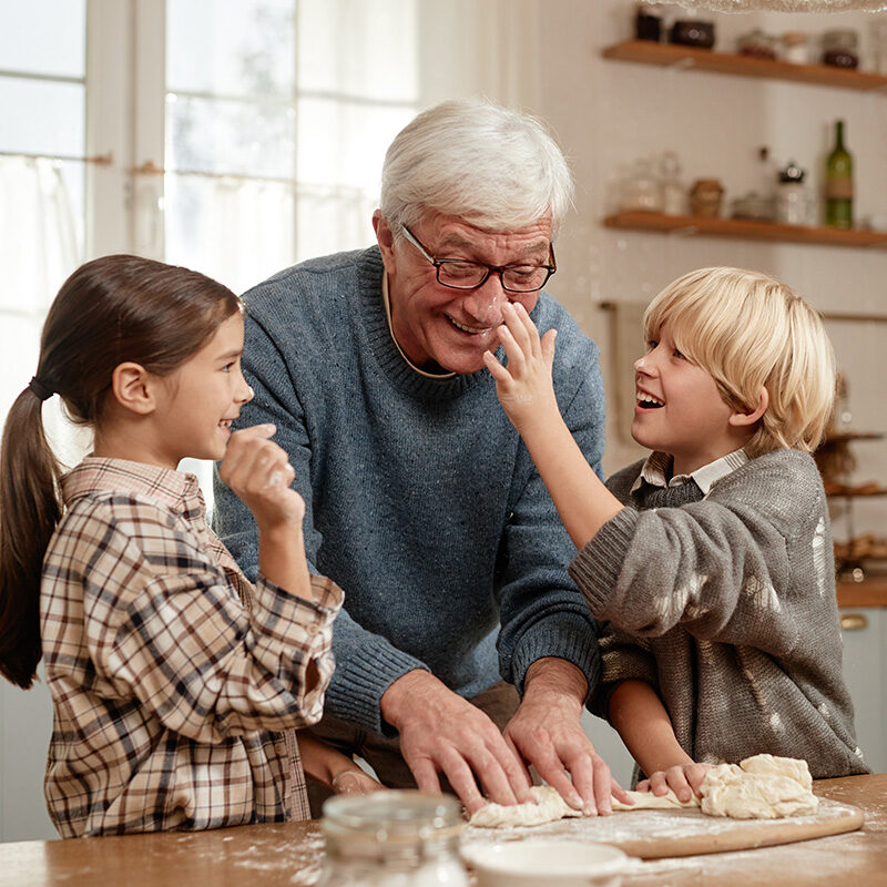 grandfather-grandchildren